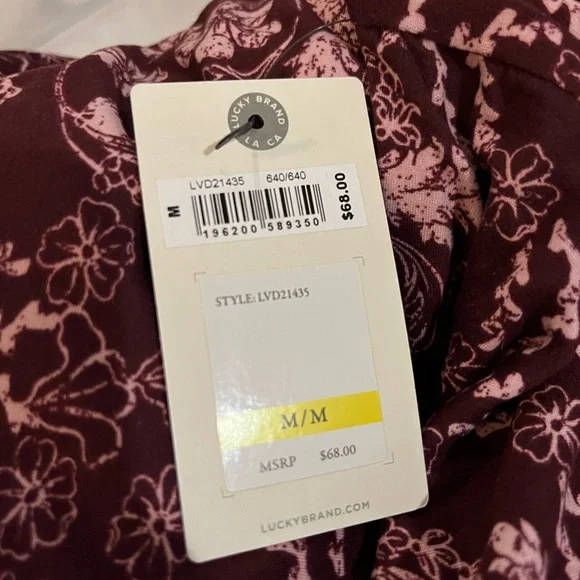 Beautiful women’s lucky brand pj set. Multiple sizes available. - Picture 7 of 8